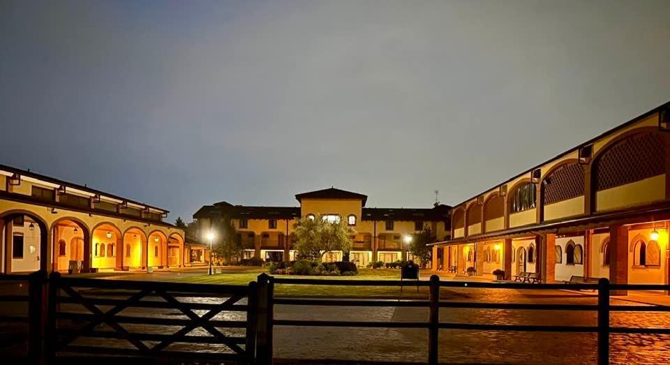 Agriturismo Il Boschetto Ornago ภายนอก รูปภาพ
